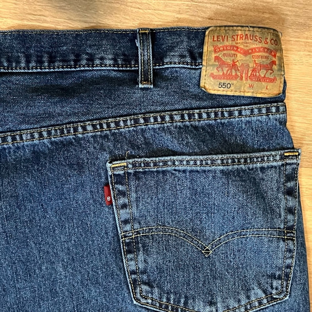 Vintage Levi's 550 Relaxed Fit Blue Denim Jeans Men's 50x34 - Picture 6 of 9